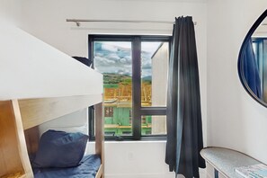 1 sovrum, strykjärn/strykbräda, internet och sängkläder