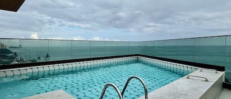 Utomhuspool