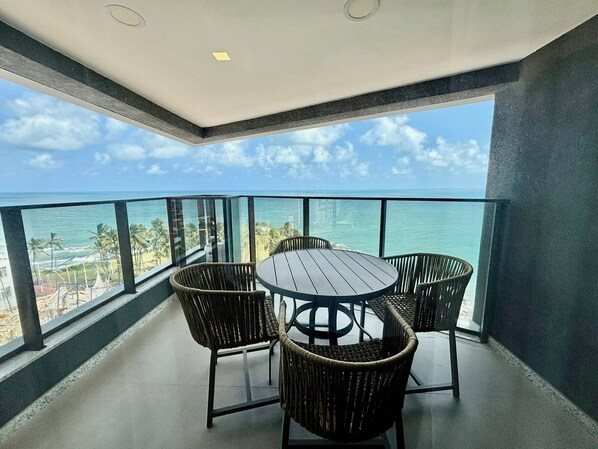 Studio Familial, véranda, vue mer | Balcon