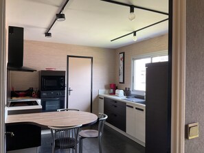Four, plaque de cuisson, lave-vaisselle