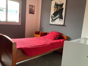4 Schlafzimmer, Bügeleisen/Bügelbrett, WLAN, Bettwäsche