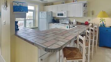 Studio (4 Bedrooms) | Property amenity