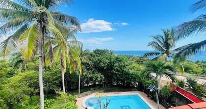 Tropical Oasis with Private Pool & Ocean Views