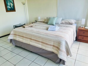 3 chambres, bureau, accĂšs au Wi-Fi (inclus), literie fournie