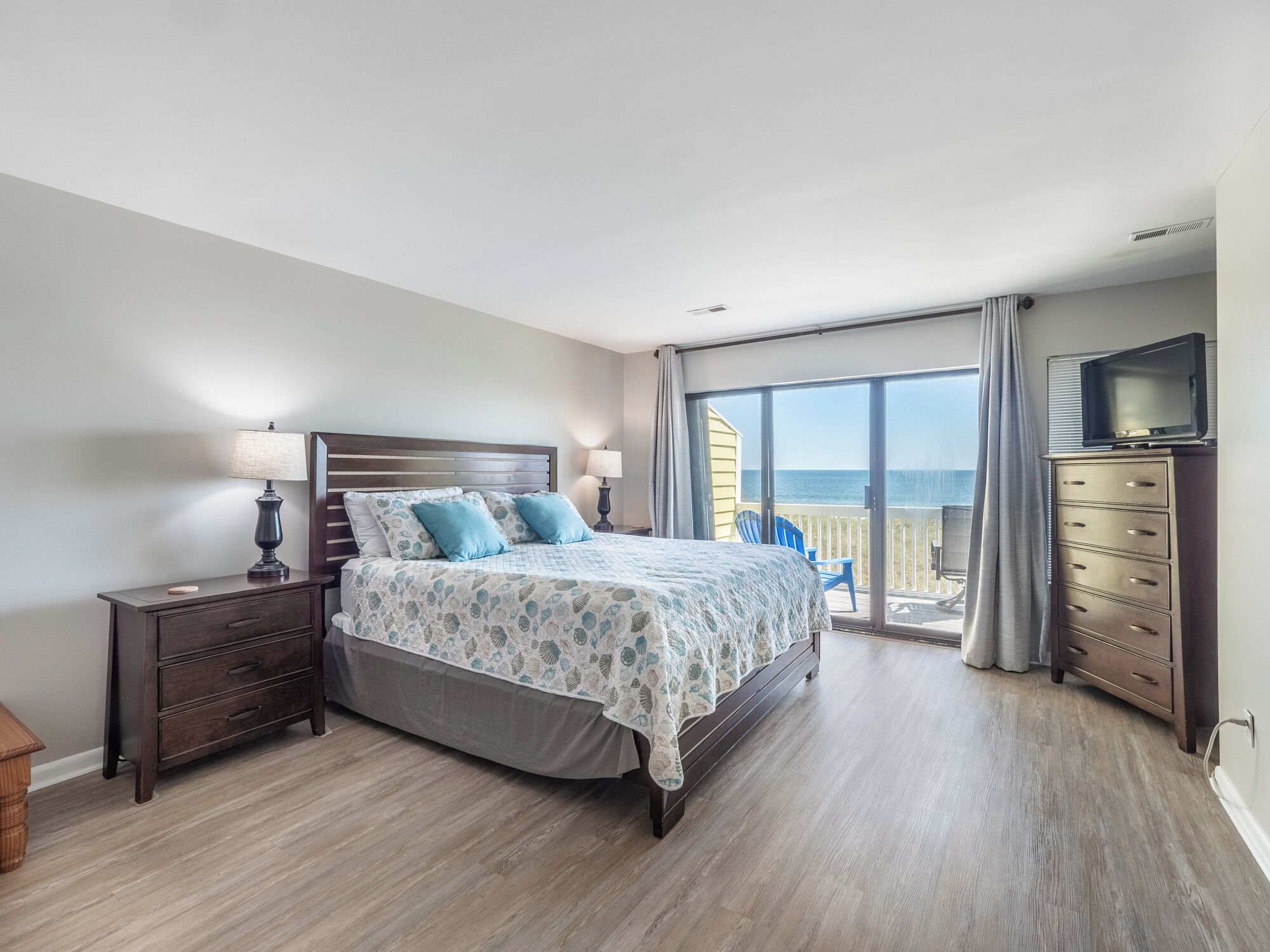 Studio (3 Bedrooms) | Property amenity