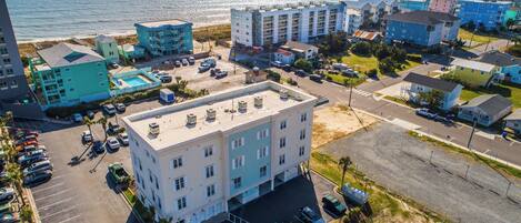 Studio (3 Bedrooms) | Property amenity