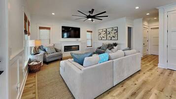 Studio (5 Bedrooms) | Property amenity