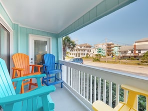 Condo (2 Bedrooms) | Property amenity