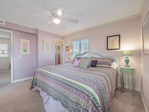 Condo (2 Bedrooms) | Property amenity
