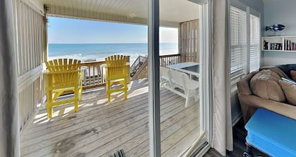 The Twisted Pelican by Topsail Realty