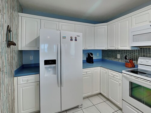 The Twisted Pelican by Topsail Realty