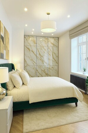 2 chambres, fer et planche à repasser, Wi-Fi, draps fournis