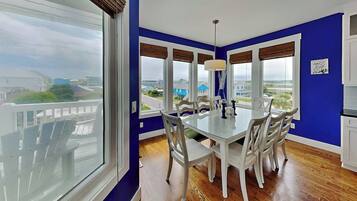Estudio (5 Bedrooms) | Servicio de la propiedad