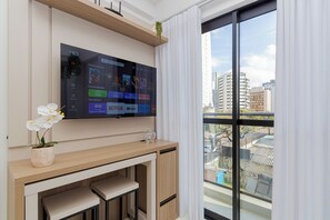 Start Vila Izabel | Cama Casal e Sofá-Cama | C176 | View from room - Start - Gonzaga Stays (Curitiba)