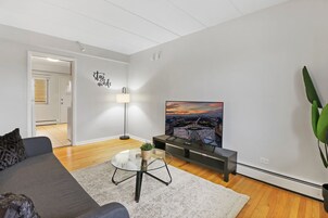 Standard Apartment, 1 Bedroom, Non Smoking, Pets Allowed | Living area | 55-inch TV with digital channels, streaming services