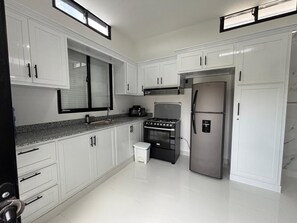 Comfort-Studio, Balkon, Gartenblick | Eigene Küche