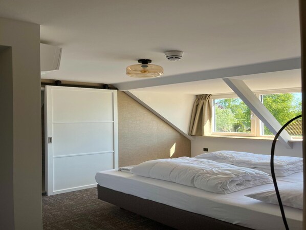 10 habitaciones y ropa de cama