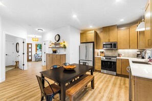 บ้านพักสำหรับครอบครัว, วิวอ่าว | ห้องรับประทานอาหาร