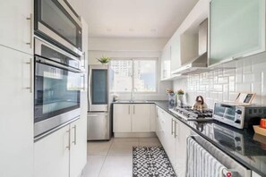 Microwave, oven, stovetop, dishwasher