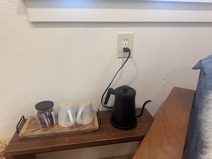 Kaffee und/oder Kaffeemaschine