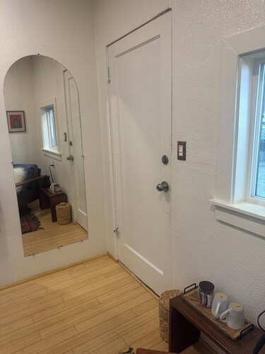 Charming 1-bedroom detached from main home in tranquil Sebastopol