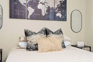 4 bedrooms, iron/ironing board, travel crib, free WiFi
