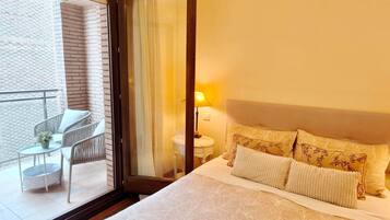 2 slaapkamers, een strijkplank/strijkijzer, gratis wifi, beddengoed