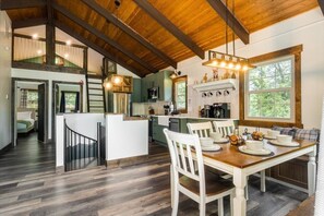 Dining - Fox & Hound Getaway: Sauna, Hot Tub, Dogs, Game Night! (Mount Jackson)