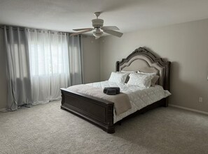 4 Schlafzimmer, Bügeleisen/Bügelbrett, WLAN, Bettwäsche