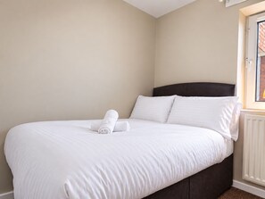 Bedroom 3, Bed, Sleeping Area, Towels, Extra Pillows