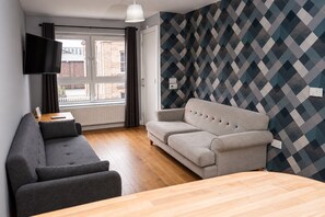 Living room, TV