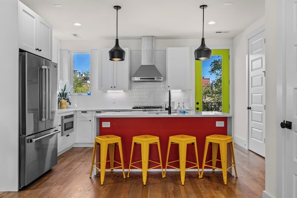 Microwave, oven, stovetop, dishwasher