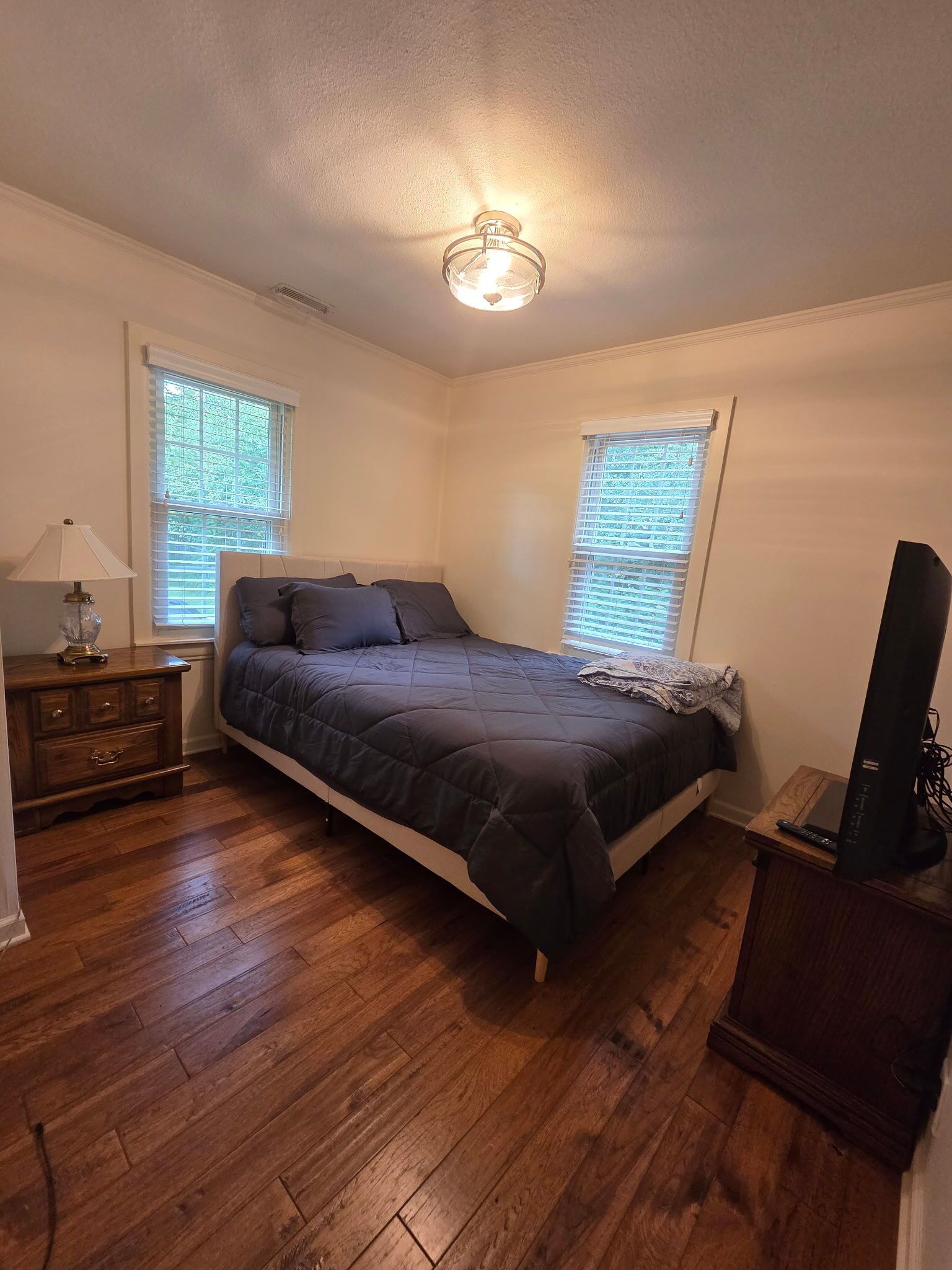 2 bedrooms, in-room safe, free WiFi, bed sheets