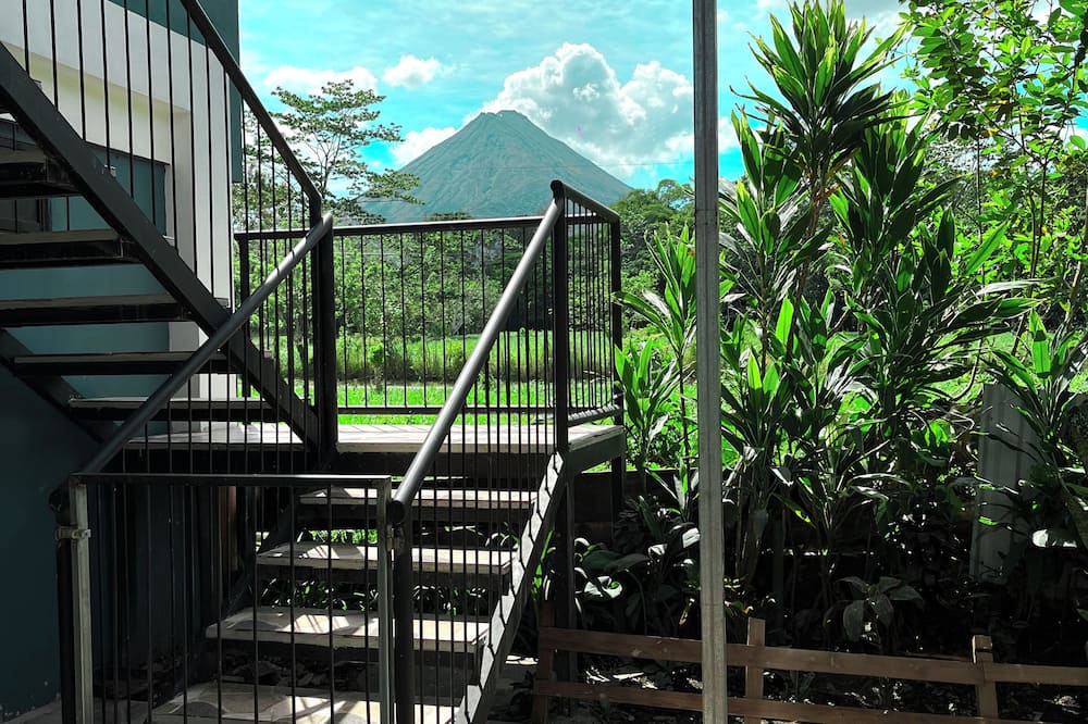 La Fortuna Living Room