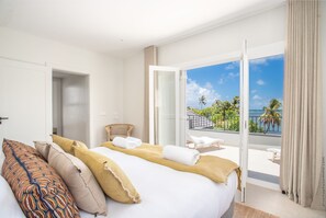 4 bedrooms, travel cot, free WiFi, bed sheets