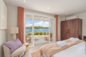 4 bedrooms, travel crib, free WiFi, bed sheets