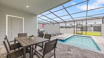 House (5 Bedrooms) | Property amenity