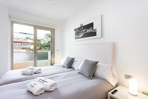 2 chambres, fer et planche à repasser, lit parapluie, Wi-Fi gratuit