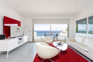 TV connectée, livres, chaßne hi-fi