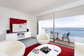 Smart TV, books, stereo