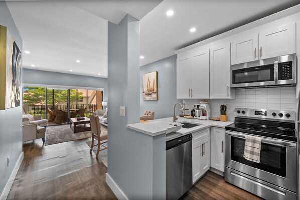 Microwave, oven, stovetop, dishwasher