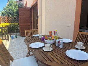 Buiten dineren