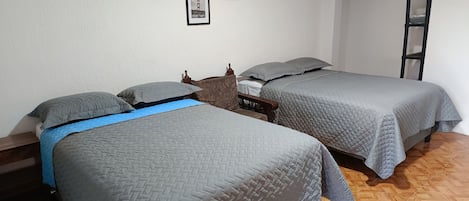 WiFi, bed sheets