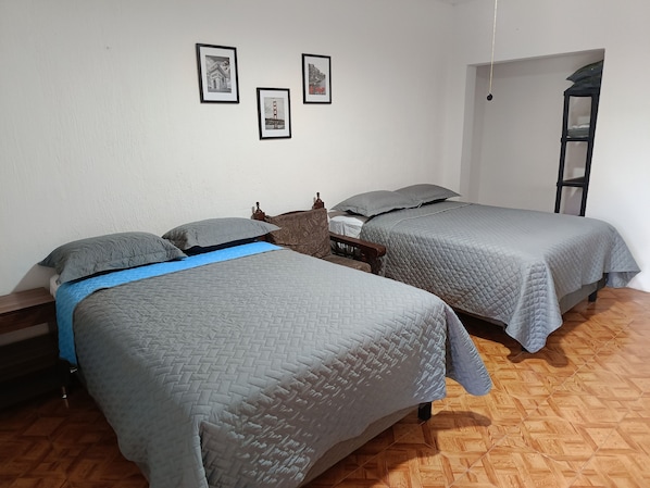 WiFi, bed sheets