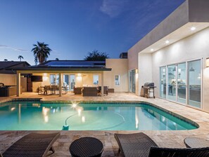 House (5 Bedrooms) | Interior - Luxe- Zephyr -pool - Putting Green - Tons of Games (Scottsdale)