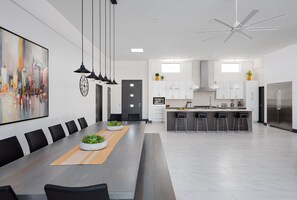 Hus (Multiple Bedrooms) | Interiör