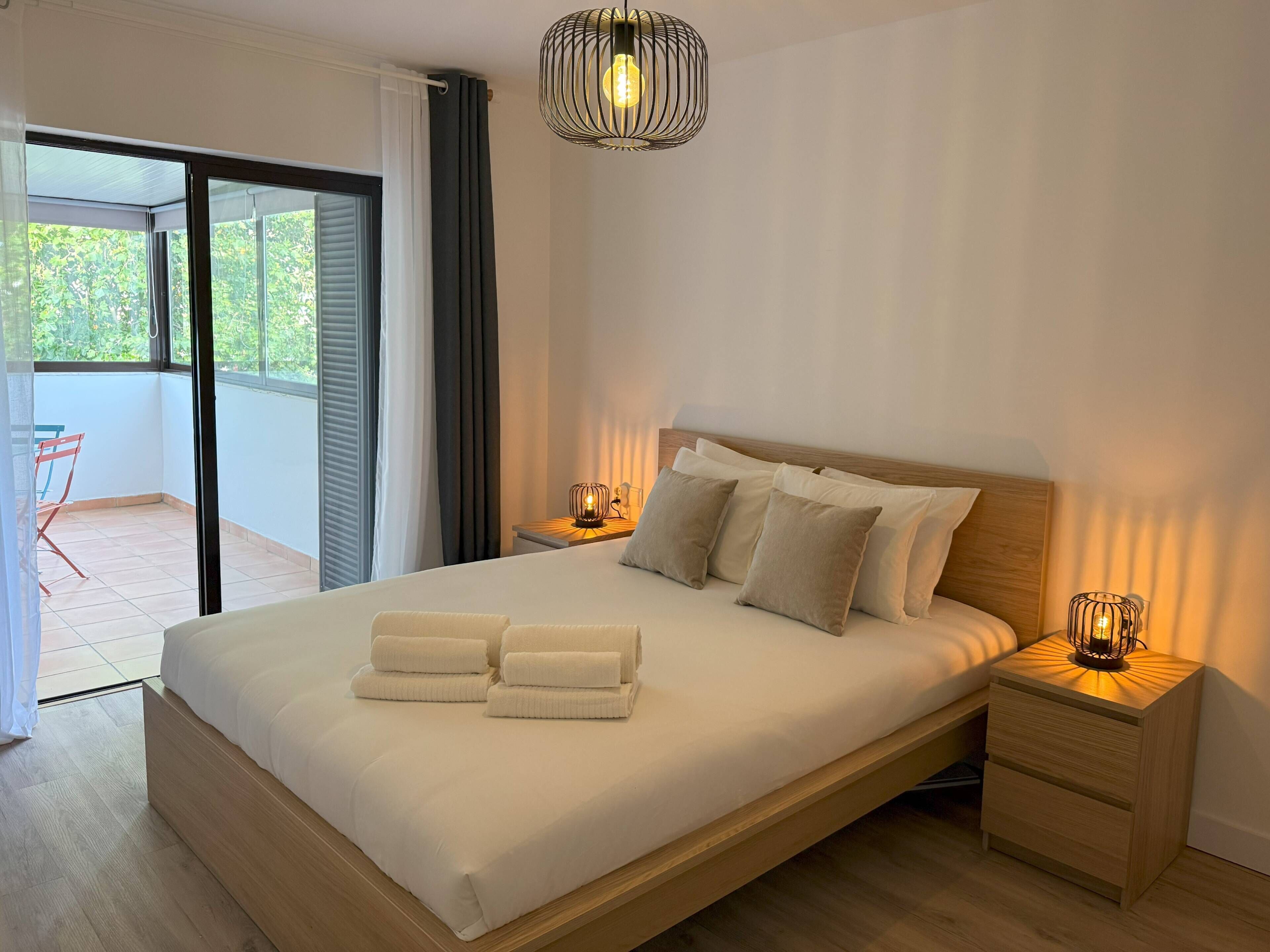 1 室のベッドルーム、アイロン / アイロン台、インターネット、ベッドシーツ