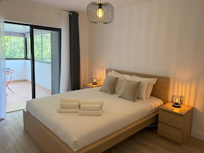 1 chambre, fer et planche à repasser, accès Internet, draps fournis