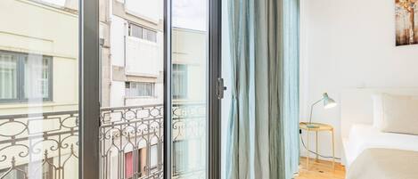 1 chambre, fer et planche à repasser, accès Internet, draps fournis