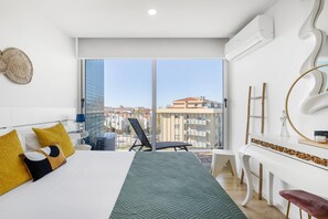 1 bedroom, iron/ironing board, internet, bed sheets